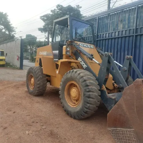 PA CARREGADEIRA CASE W20 E 