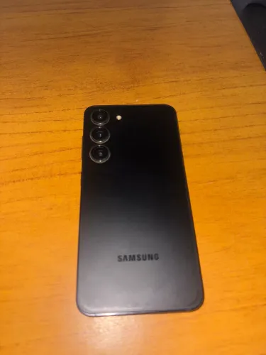 Samsung S23 + Samsung Galaxy FIT 3