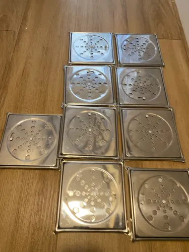 Ralo inox 15x15 com caixilho e tampa removível