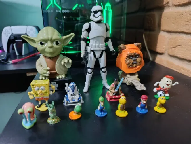 Lote Miniaturas- Actions Figures - Brinquedos 