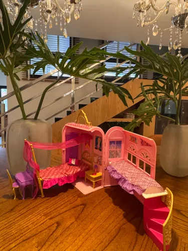 Maleta Quarto da Barbie Escola de Princesa
