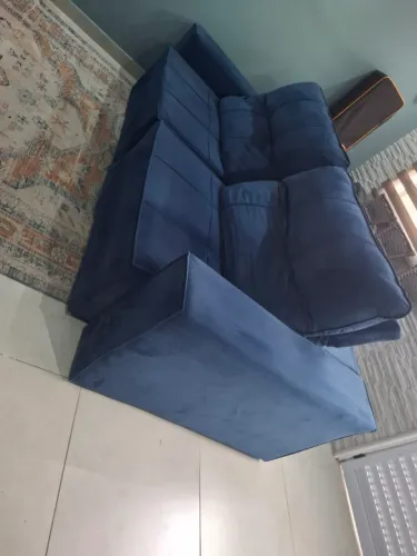Sofa retrátil  azul petróleo  medindo 2,40 comprimento 