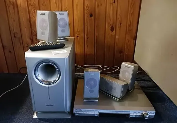 Vendo Home Theater Panasonic sa ht520.