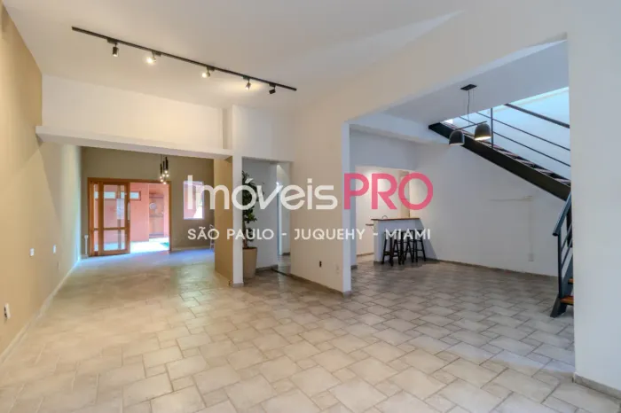 Espaço, Conforto e Potencial -casa brooklin -3 quartos, sendo 2 suítes , 263m²