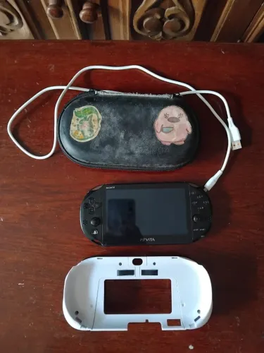 Ps Vita slim 32 gigas desbloqueado.