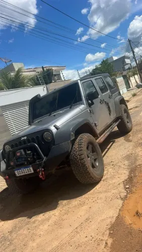 Jeep Wrangler Unlimited Sport 3.6 V6 284cv 4P 2013