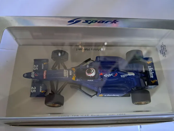 Miniatura F1 Ligier 1/43 minichamps
