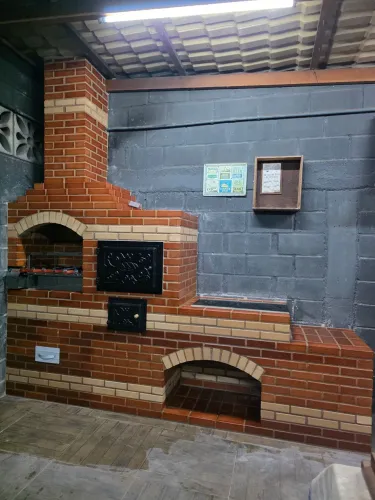 CHURRASQUEIRAS, FORNO, FOGÃO, LAREIRA, ALVENARIA, GRELHAS, REFRATÁRIO.