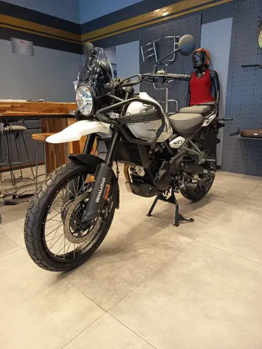 ROYAL ENFIELD HIMALAYAN 450 KAMET WHITE 2026 0KM