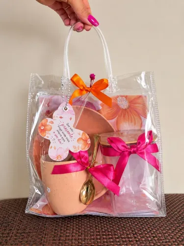 KIT PRESENTE ESPECIAL - CANECA, POTE E BOLSINHA TRANSPARENTE