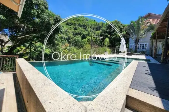 CASA COM 6 QUARTOS ,6 SUITES,3 VAGAS,600m2 EM Botafogo