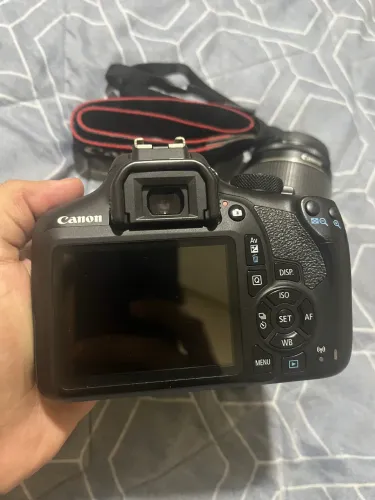Câmera cânon t6 com lente e acessórios!!