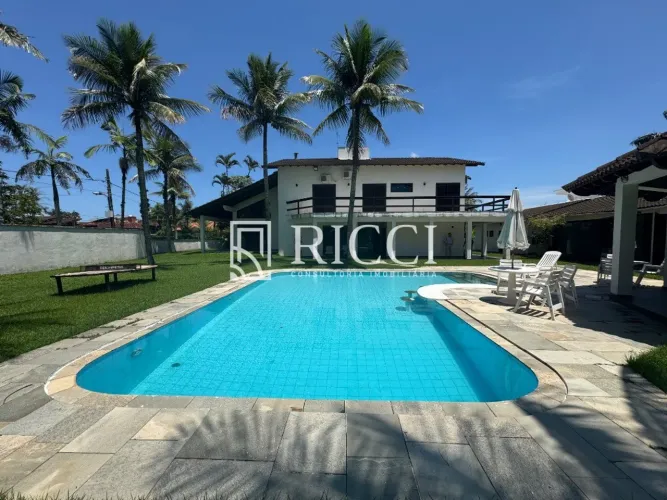 Casa de luxo em condomínio à venda no Jardim Acapulco, Guarujá-SP: 6 quartos, 6 suítes, 6 