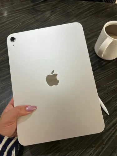 iPad 11" A16 ORIGINAL (c/ nota fiscal). Caneta compatível de brinde!