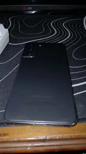 Samsung Galaxy S21 FE 5g (com detalhes na tel)