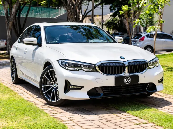 BMW 320I A 2.0 Turbo/activeflex 16V 184cv 4P 2022
