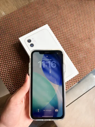 iPhone 11 128g - com caixa e cabo carregador original
