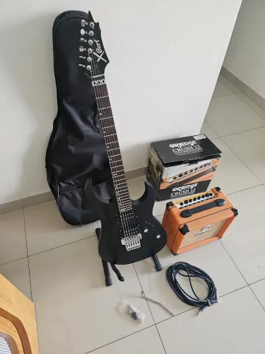 Guitarra Cort X-1 DFR + Amplificador Orange