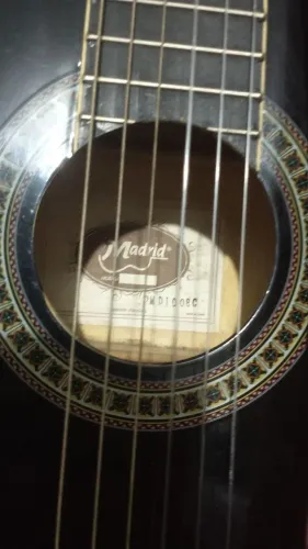 Violão novo