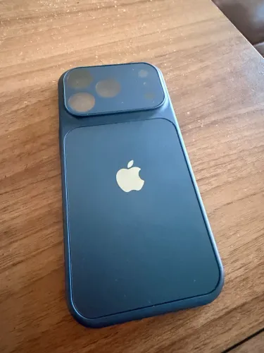 Capa iPhone 17 PRO