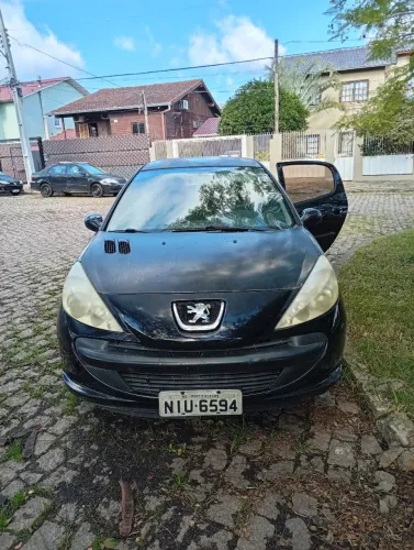 Peugeot 207 Sedan Passion XR 1.4 Flex 8V 4P 2011