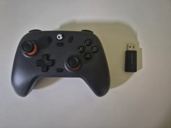 Gamesir T4 Nova Lite Hall Effect para PC, Celular e Nintendo Switch com Cabo Incluso