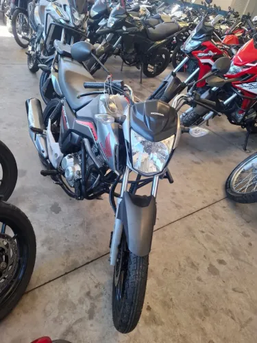 Honda fan 160cc 2023 shalom veículos