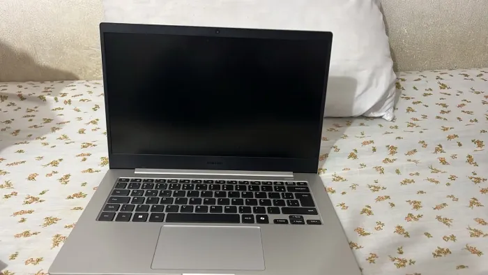 Notebook Samsung Galaxy Book Go 340XLA-KOA Prata - Snapdragon - 14" Full HD