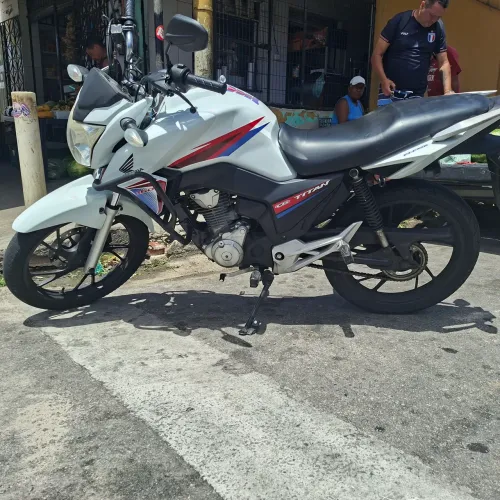 TITAN 2016 Unico dono