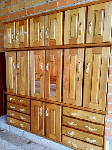 Guarda roupa de casal - 6 portas 8 gavetas sapateira 