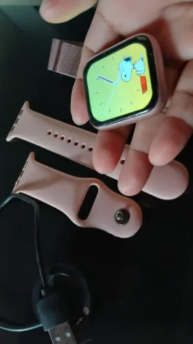 Smartwatch(relógiodigital) a tela está na película ainda