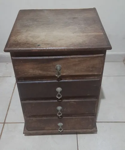 Vendo Mesa de Cabeceira