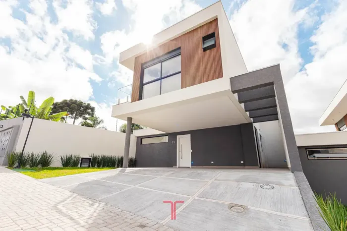 Casa em condominio à venda, Santo Inácio, Curitiba, PR