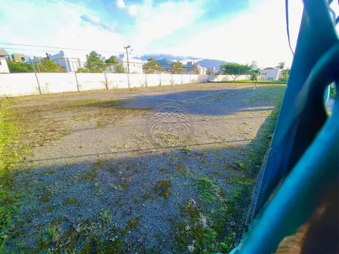 Terreno à venda em condomínio fechado no Campeche - Florianópolis