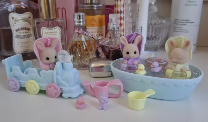 Sylvanian Families Conjunto Hora do Banho dos Trigêmeos Coelho de Leite