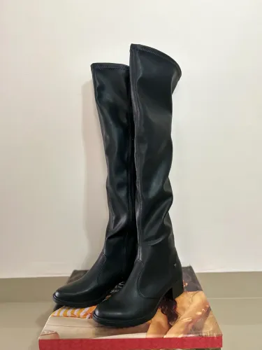 Bota Mississipi 38, cano alto, usada 1 vez, impecável! R$230. Ficou apertada.