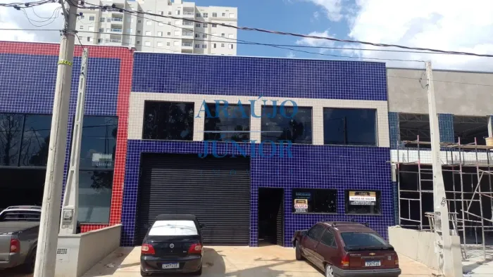 SALÃO INDUSTRIAL OU COMERCIAL PARA VENDA OU LOCAÇÃO EM AVENIDA EM SANTA BARBARA