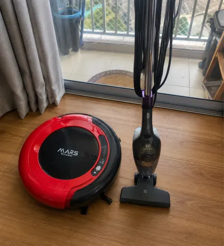 COMBO LIMPEZA COMPLETO - Aspirador Electrolux + Robô Aspirador Multilaser 