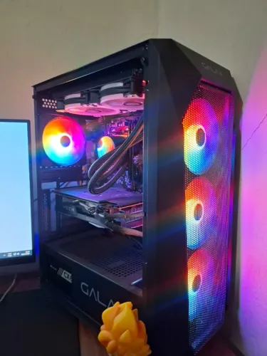 PC Gamer | Ryzen 7 5700x + RX 6750 XT 12GB + 16GB RAM