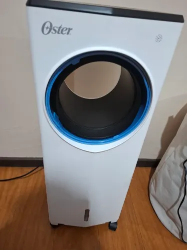 Climatizador Oster portátil 4 em 1, 127 V