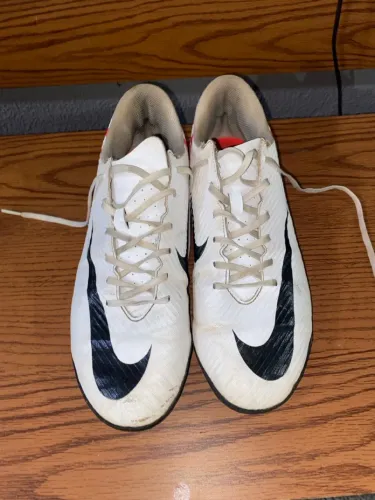 Chuteira society Nike 42
