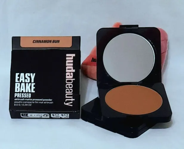 PÓ FINALIZADOR HUDABEAUTY-EASY BAKE PRESSED MATTE 