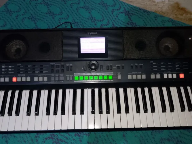 Teclado Yamaha Psr S650