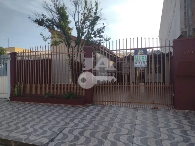Casa Residencial com 2 quartos para alugar por R$ 1700.00, 75.00 m2 - CAMPO DE SANTANA - C