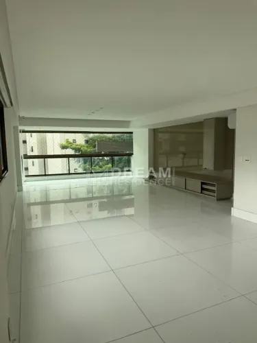 Imóvel para venda possui 185 metros quadrados com 3 quartos em Boa Viagem - Recife - PE