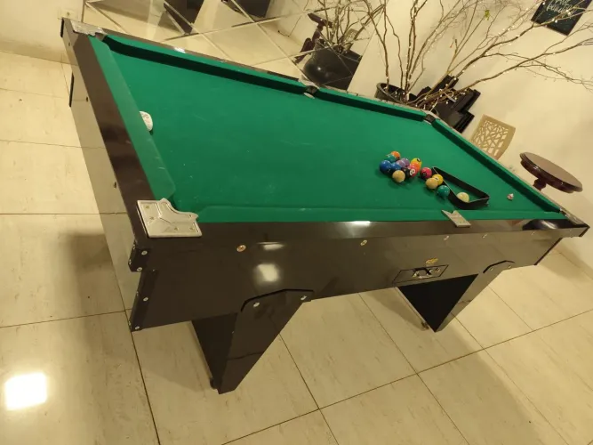 Mesa de sinuca nova