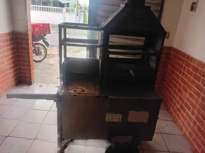 Carinho de espetinho