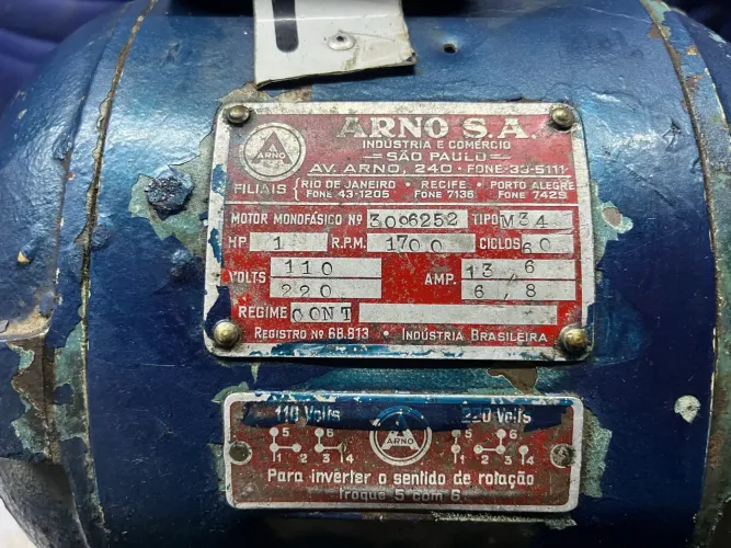 Motor eletrônico de 127 V estado de zero