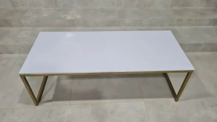 LlMesa de centro em metalon base de mdf 6mm