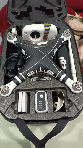 DRONE DJI PHANTOM 3